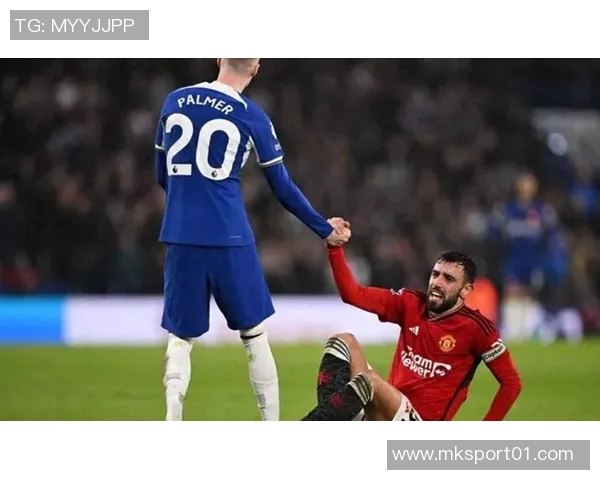 凯塞多荣获全场最佳奖杯队友帕尔默称赞其为传奇球员